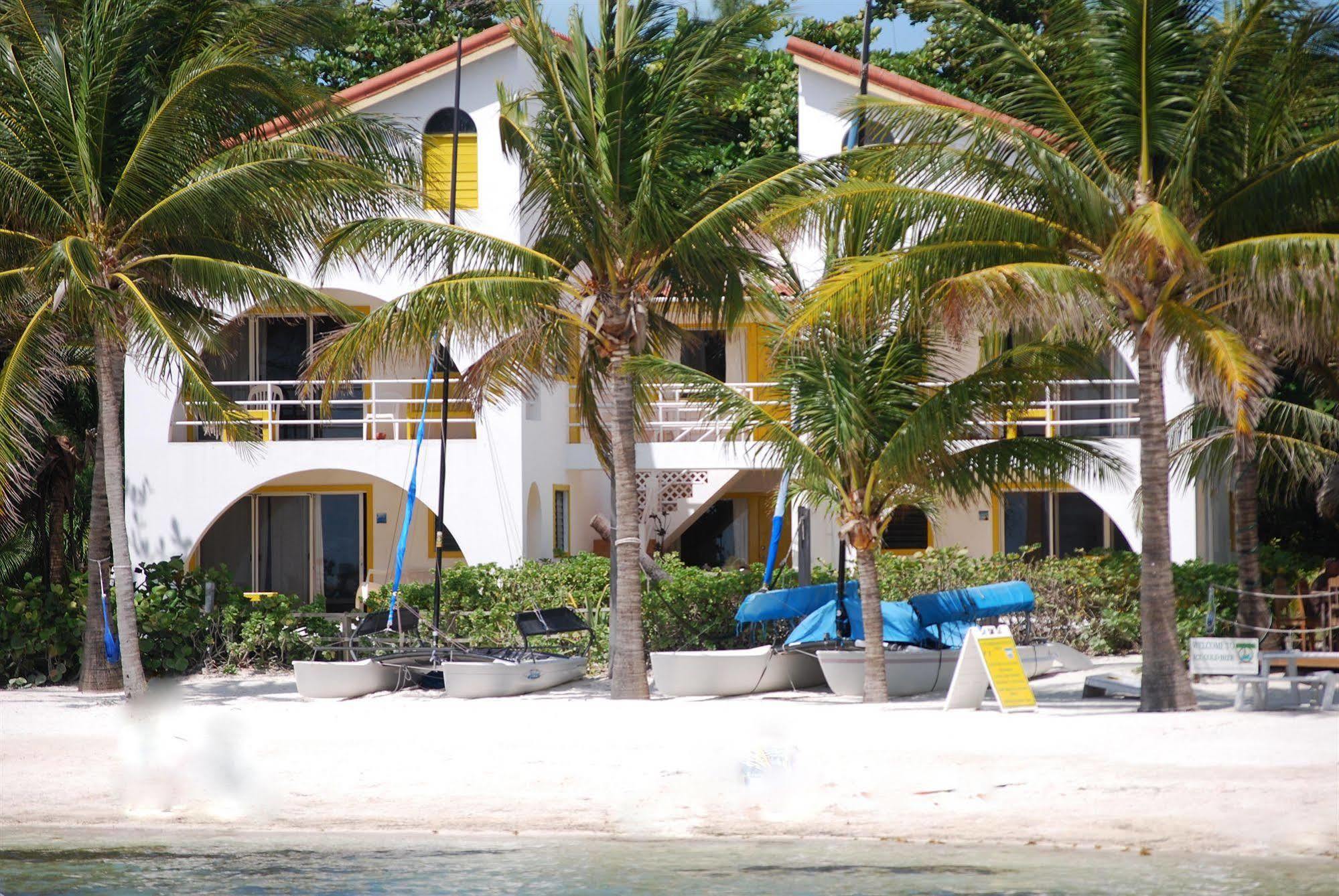 Caribbean Villas Hotel San Pedro  Esterno foto